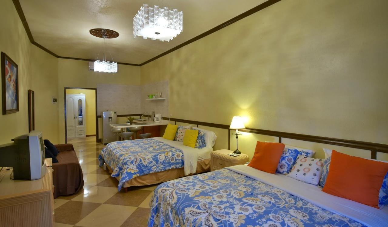 Pista Q Hostel And Apartments Oranjestad Exterior photo